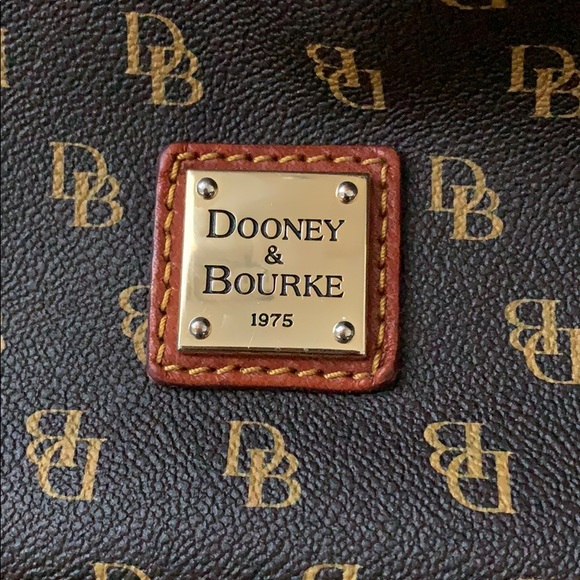 Dooney & Bourke Bag! - Picture 6 of 8